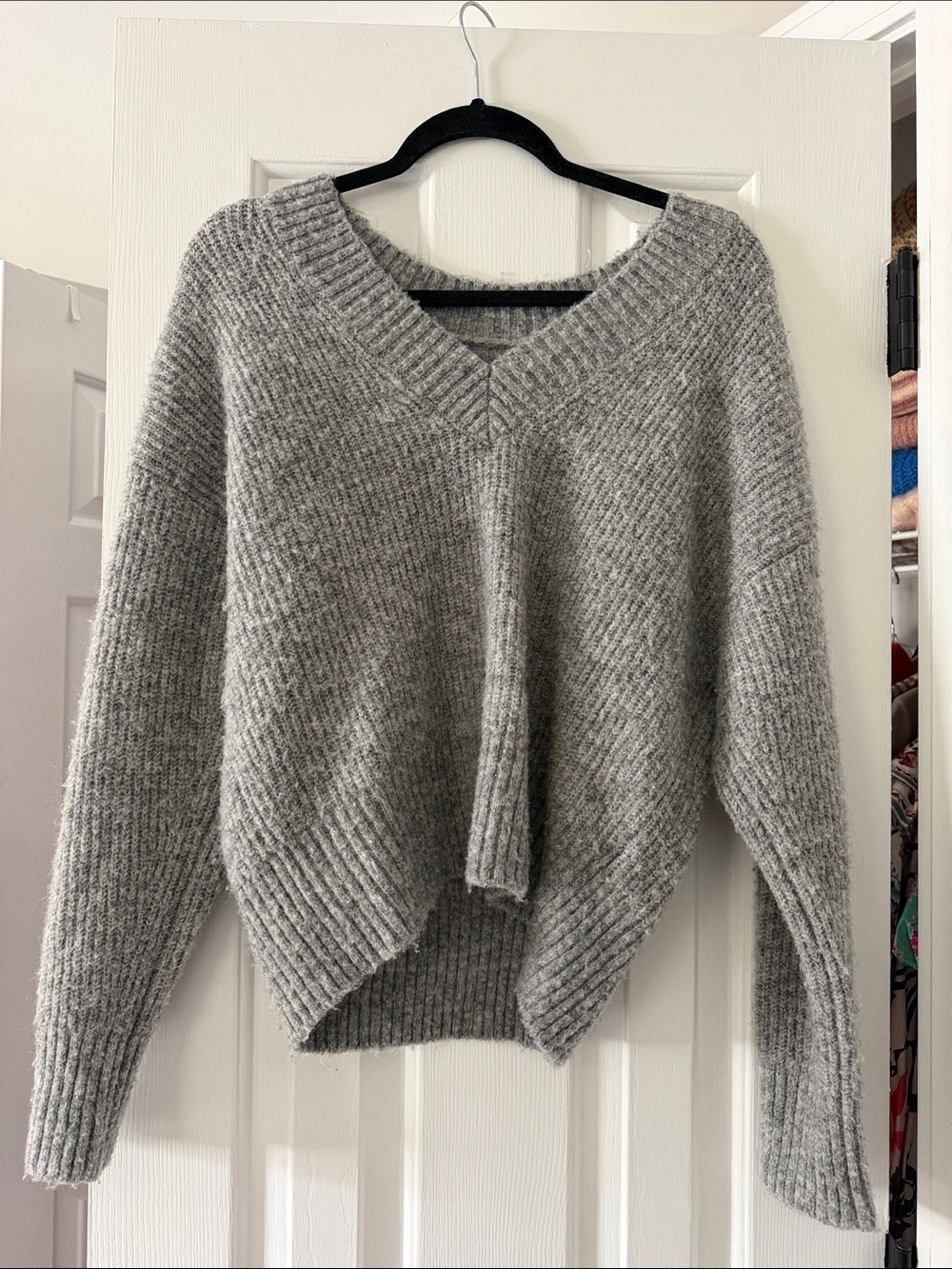 Anthropologie Women's Gray V-Neck Sweater